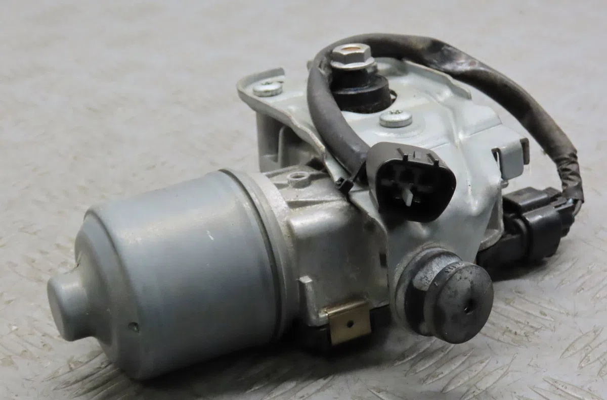 Moteur essuie-glace avant Toyota AVENSIS Break (_T27_) 1.6 d4-d (wwt270_) (2015-2018) occasion