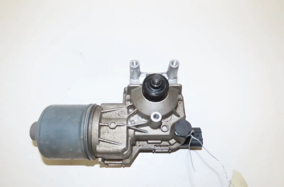Moteur essuie-glace avant Toyota AVENSIS Break (_T27_) 2.0 d-4d (adt270_) (2011-2018) occasion