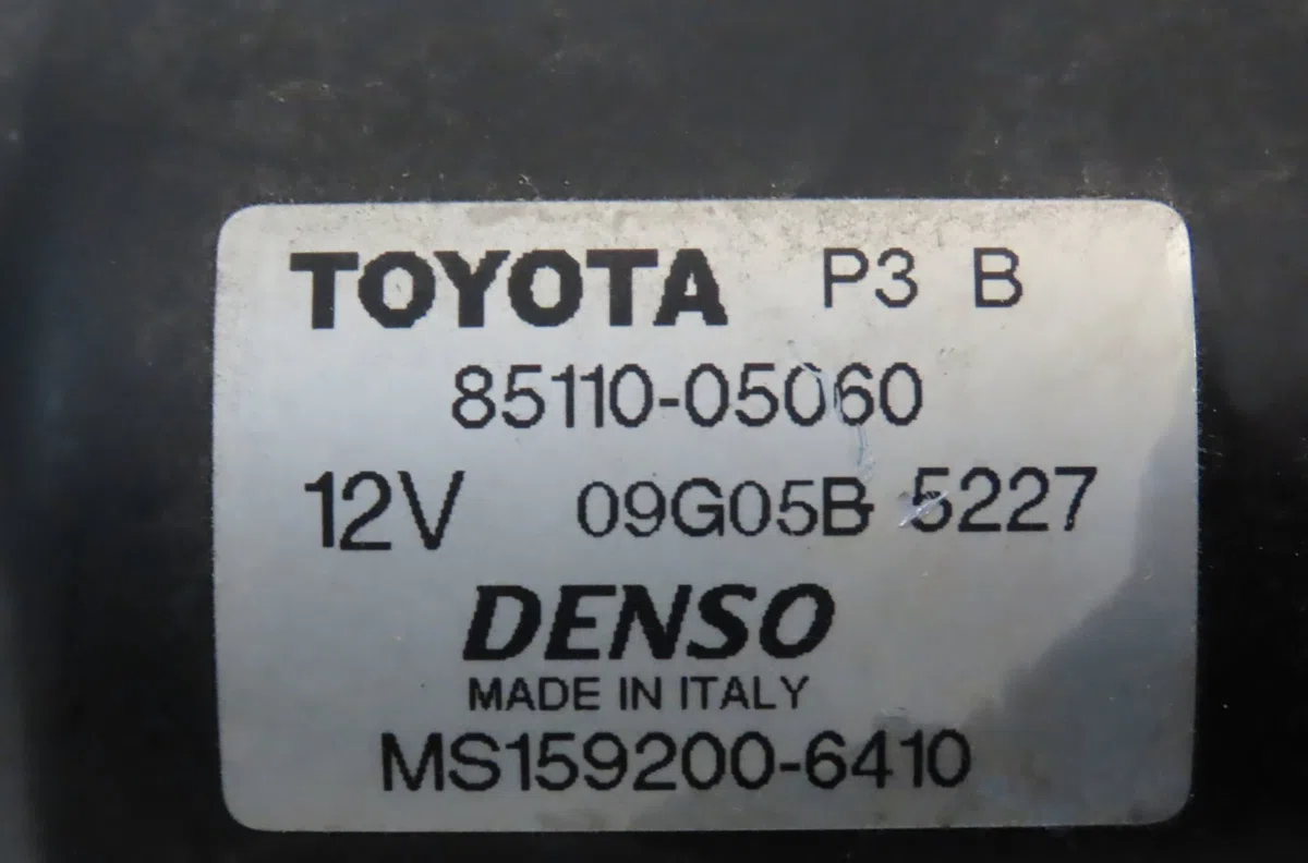 Moteur essuie-glace avant Toyota AVENSIS (_T25_) 2.0 d-4d (cdt250_) (2003-2008) occasion