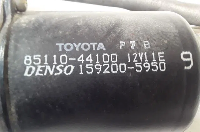 Moteur essuie-glace avant Toyota AVENSIS VERSO (_M2_) 2.0 d (clm20_) (2001-2005) occasion