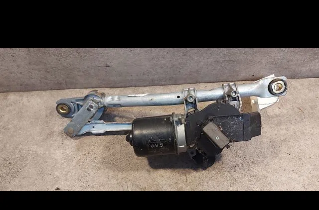 Moteur essuie-glace avant Toyota AYGO (_B1_) 1.0 (kgb10_) (2005-2014) 5 portes occasion