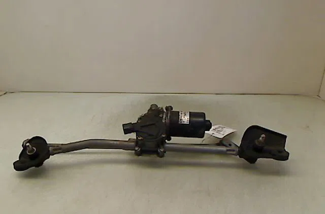 Moteur essuie-glace avant Toyota COROLLA (_E12_) 2.0 d-4d (cde120r_, cde120l_) (2002-2006) occasion