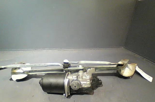 Moteur essuie-glace avant TOYOTA COROLLA VERSO II phase 2 06-2007--05-2009 occasion