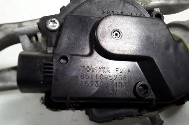 Moteur essuie-glace avant Toyota VERSO S (_P12_) 1.4 d4-d (nlp121_) (2010-2016) occasion