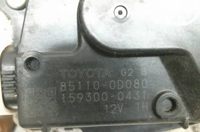 Moteur essuie-glace avant TOYOTA YARIS 1.0 VVT-I occasion