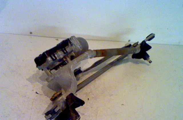 Moteur essuie-glace avant TOYOTA YARIS II 2006 occasion