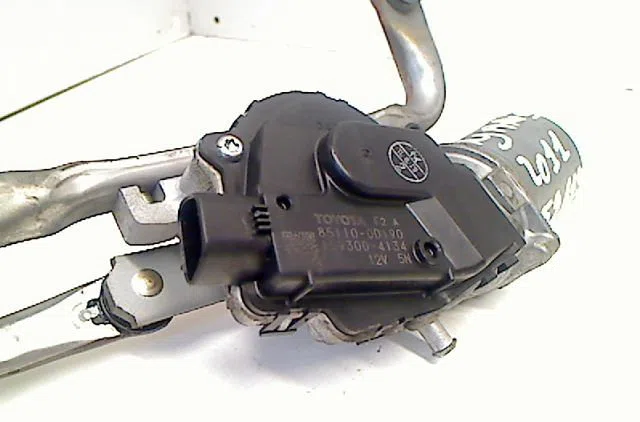 Moteur essuie-glace avant TOYOTA YARIS III 2011 occasion