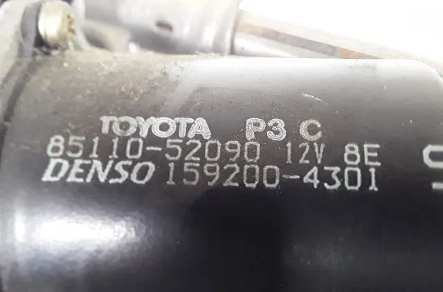 Moteur essuie-glace avant Toyota YARIS VERSO (_P2_) 1.4 d-4d (nlp20_, nlp22_) (2000-2005) occasion