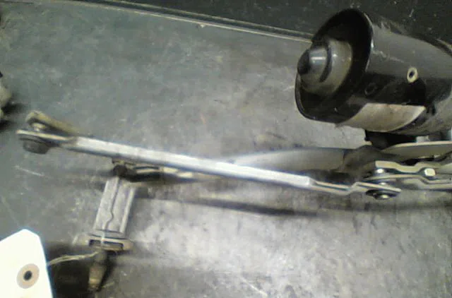 Moteur essuie-glace avant VOLKSWAGEN BORA Phase 1 10-1998--12-2005 occasion