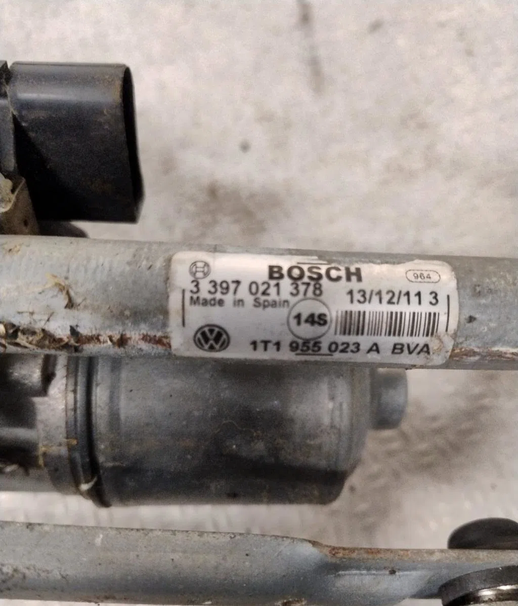 Moteur essuie-glace avant VOLKSWAGEN CADDY 3  CADDY 3 PHASE 2 occasion