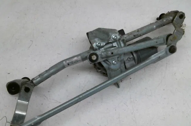 Moteur essuie-glace avant Volkswagen CADDY III Camionnette-Monospace (2KA, 2KH, 2CA, 2CH) 1.9 tdi (2004-2010) occasion