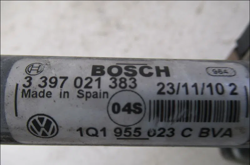 Moteur essuie-glace avant Volkswagen EOS (1F7, 1F8) 2.0 tdi 16v (2008-2015) occasion