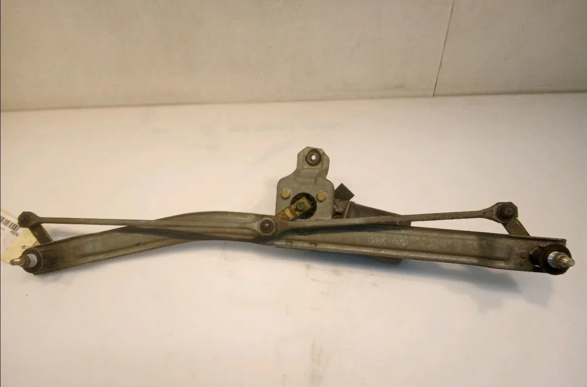 Moteur essuie-glace avant Volkswagen GOLF II (19E, 1G1) 1.6 (1986-1992) occasion