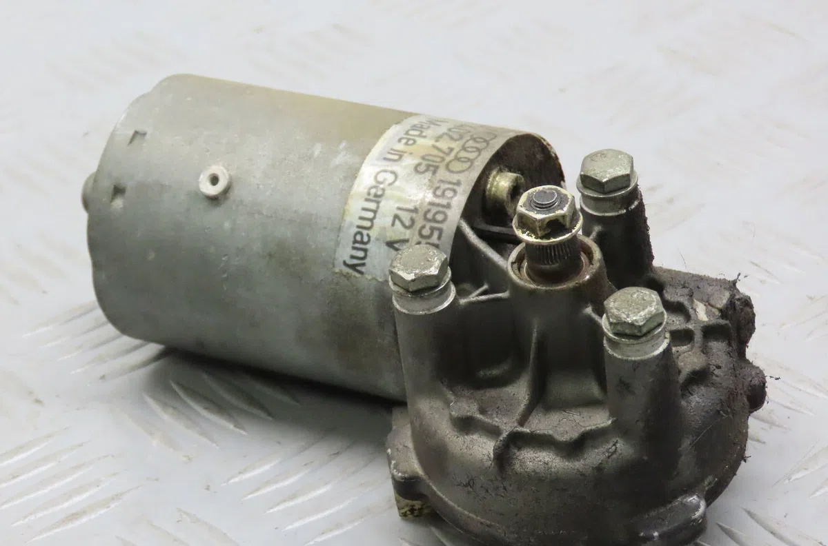 Moteur essuie-glace avant Volkswagen GOLF II (19E, 1G1) 1.8 (1986-1990) occasion