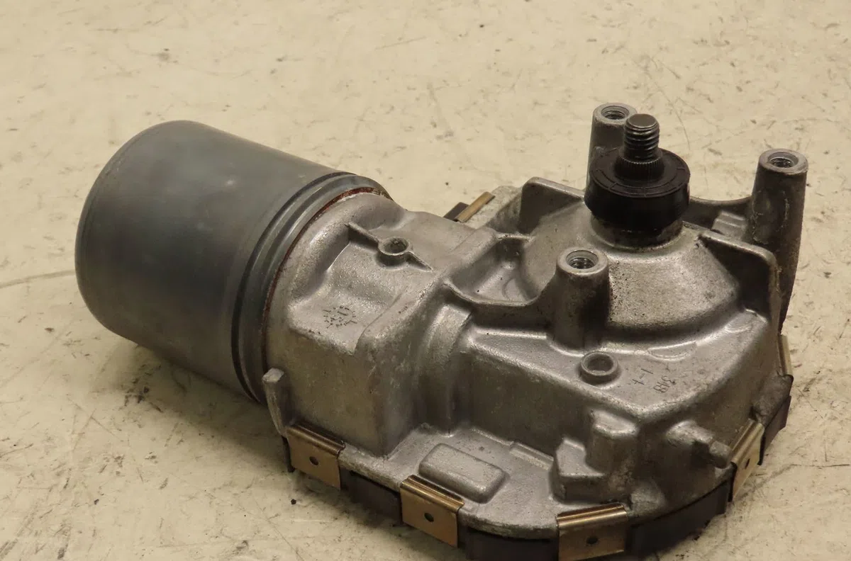 Moteur essuie-glace avant Volkswagen GOLF VII (5G1, BQ1, BE1, BE2) 1.4 tsi (2014-2020) occasion