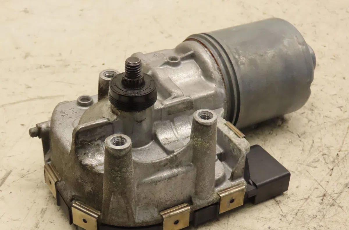 Moteur essuie-glace avant Volkswagen GOLF VII (5G1, BQ1, BE1, BE2) 1.4 tsi (2014-2020) occasion