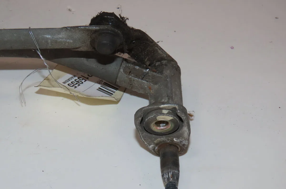 Moteur essuie-glace avant Volkswagen NEW BEETLE (9C1, 1C1) 1.9 tdi (1998-2004) occasion