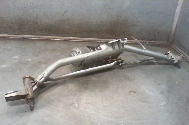 Moteur essuie-glace avant VOLKSWAGEN PASSAT 2003 occasion