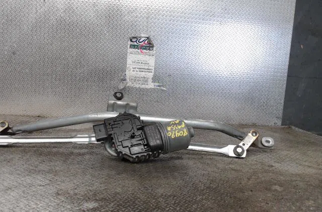 Moteur essuie-glace avant VOLKSWAGEN PASSAT 4  PASSAT 4 PHASE 2 occasion