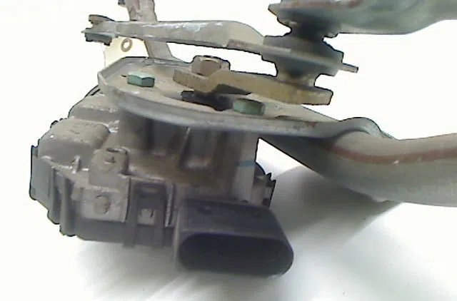 Moteur essuie-glace avant Volkswagen PASSAT B5.5 Variant (3B6) 1.9 tdi (2000-2005) occasion