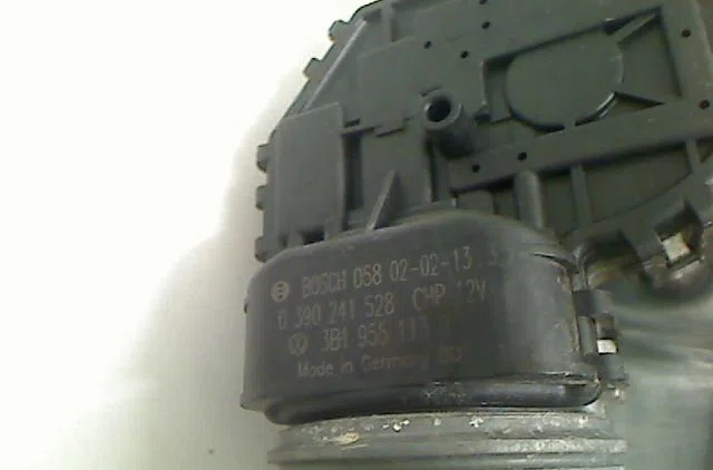 Moteur essuie-glace avant Volkswagen PASSAT B5.5 Variant (3B6) 1.9 tdi (2000-2005) occasion