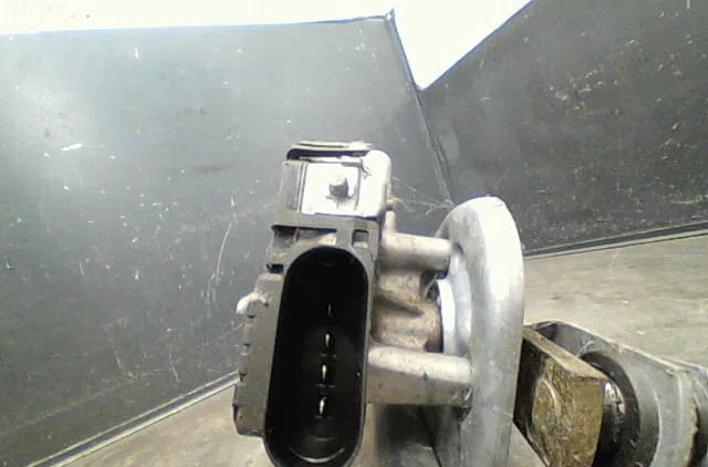Moteur essuie-glace avant Volkswagen PASSAT B5.5 Variant (3B6) 1.9 tdi 4motion (2000-2005) occasion