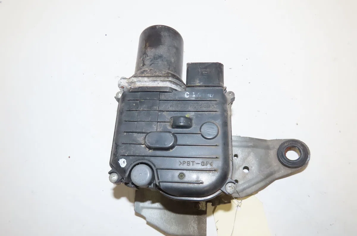 Moteur essuie-glace avant Volkswagen PASSAT B7 Variant (365) 1.6 tdi (2010-2014) occasion