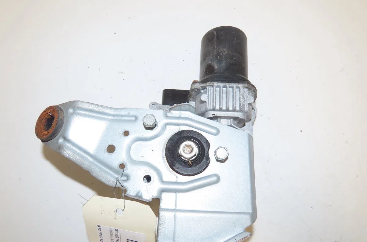 Moteur essuie-glace avant Volkswagen PASSAT B7 Variant (365) 1.6 tdi (2010-2014) occasion
