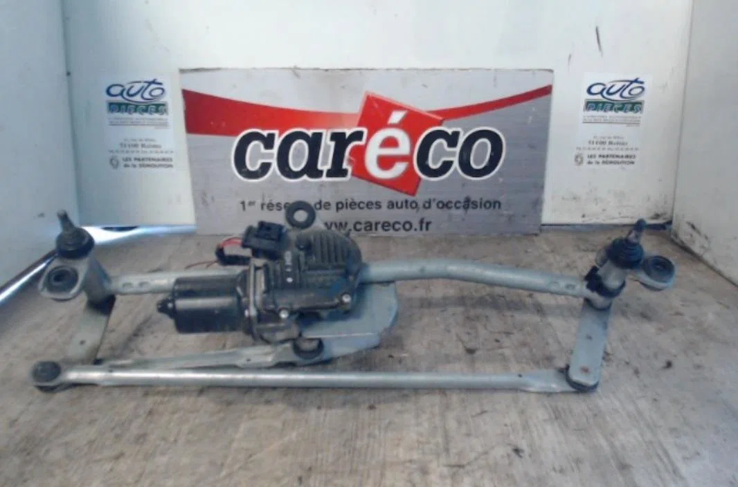Moteur essuie-glace avant Volkswagen PASSAT B7 Variant (365) 2.0 tdi (2010-2014) occasion