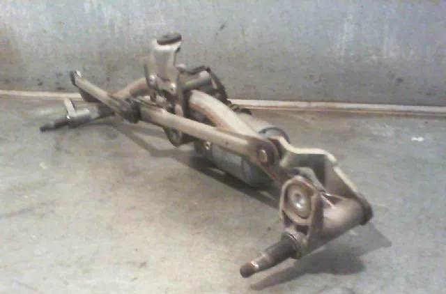 Moteur essuie-glace avant VOLKSWAGEN POLO 2007 occasion