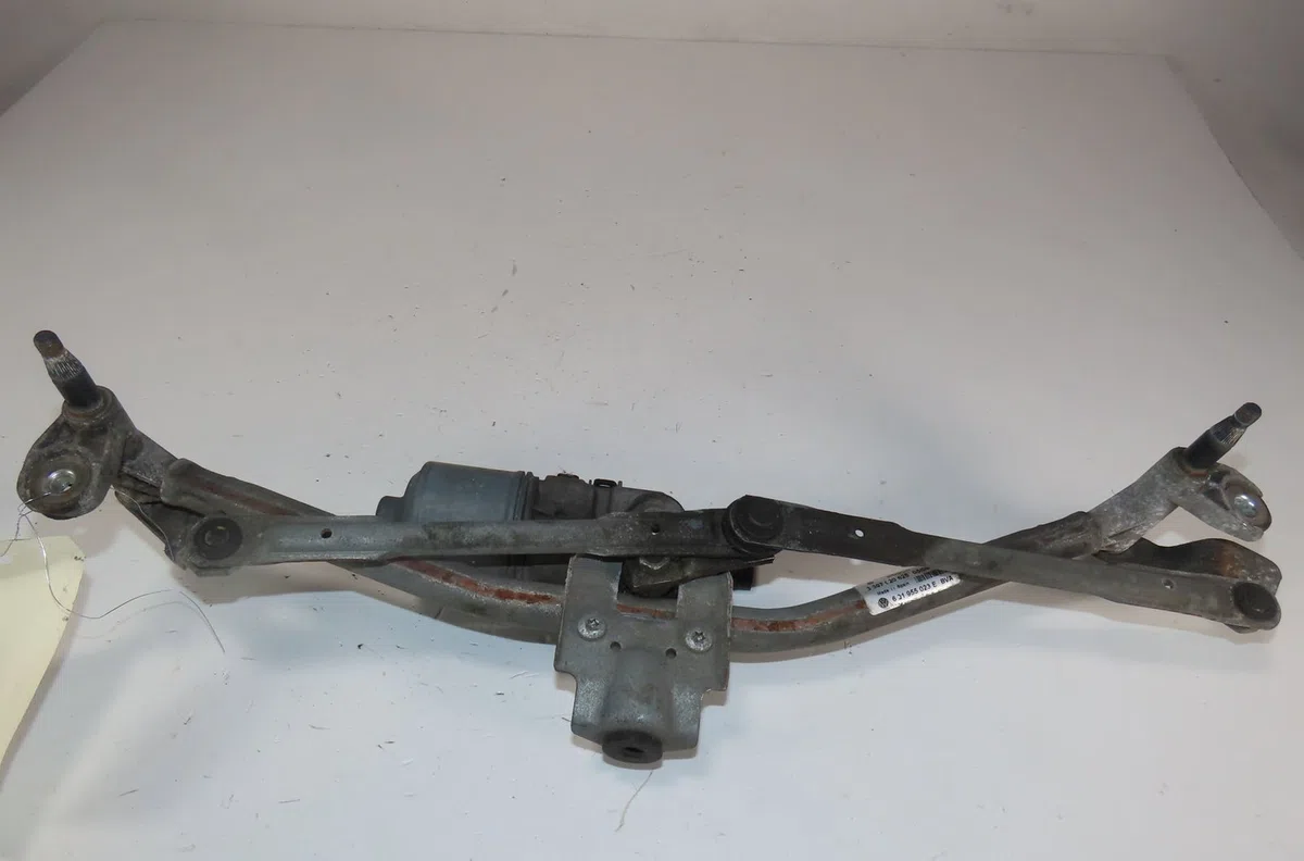 Moteur essuie-glace avant Volkswagen POLO (9N_, 9A_) 1.4 tdi (2001-2005) 5 portes occasion