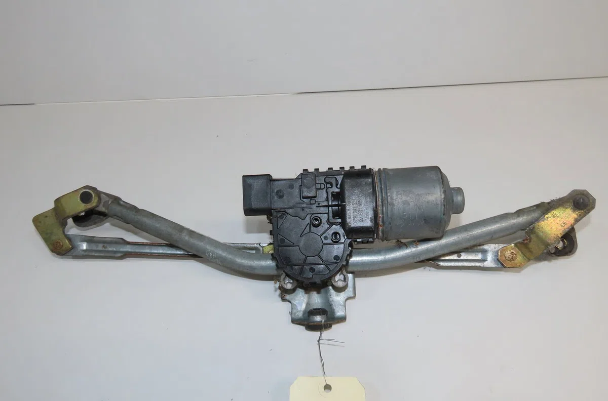 Moteur essuie-glace avant Volkswagen POLO (9N_, 9A_) 1.9 sdi (2001-2009) occasion