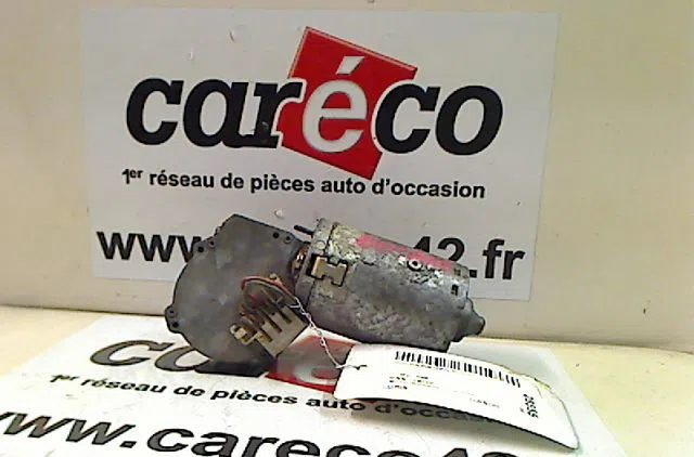 Moteur essuie-glace avant Volkswagen POLO II (86C, 80) 1.3 d (1986-1990) occasion