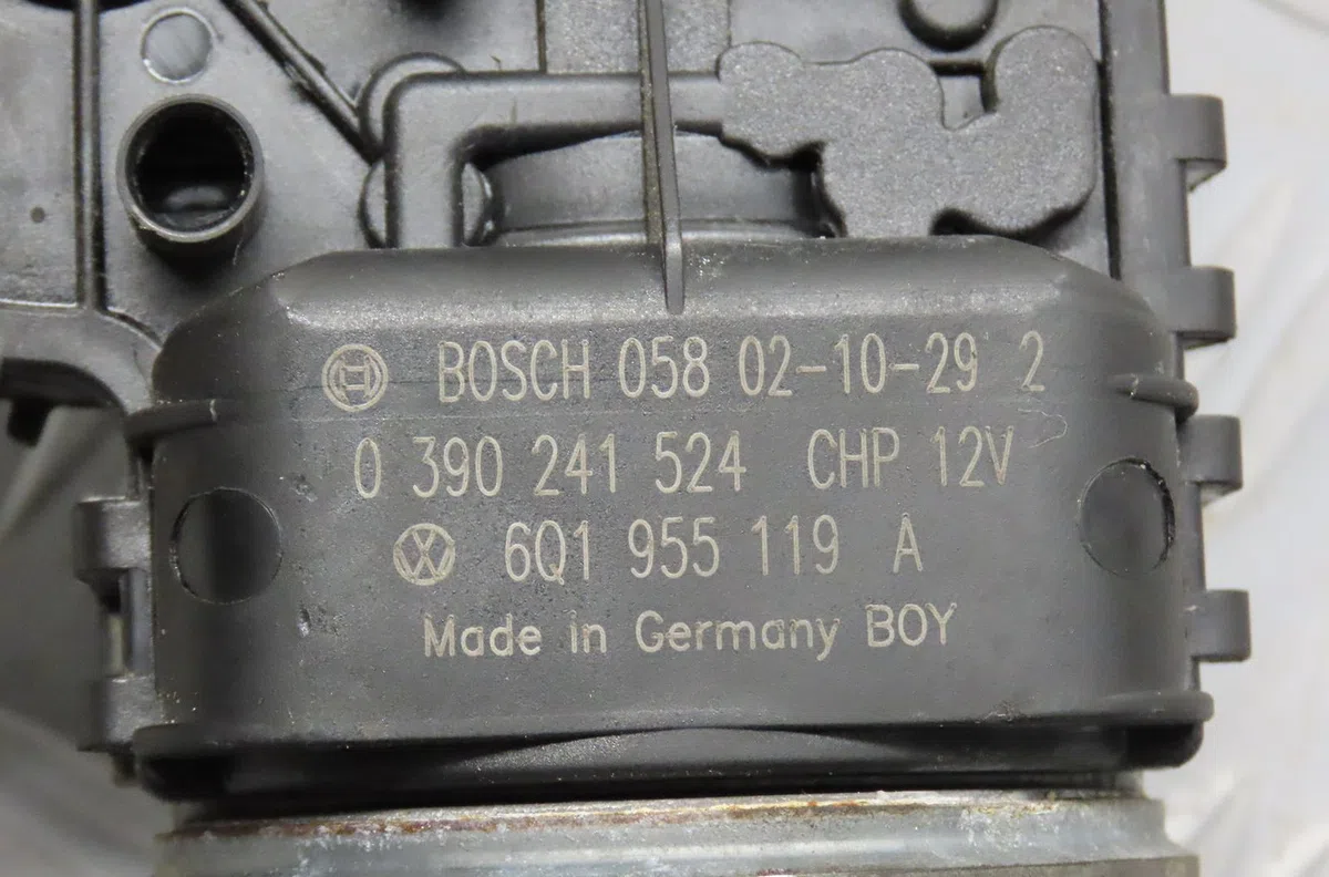 Moteur essuie-glace avant VOLKSWAGEN POLO IV 2003 occasion