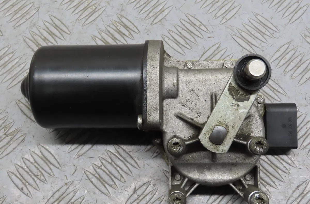 Moteur essuie-glace avant Volkswagen TRANSPORTER V Autobus-Autocar (7HB, 7HJ, 7EB, 7EJ) 2.5 tdi (2003-2009) occasion