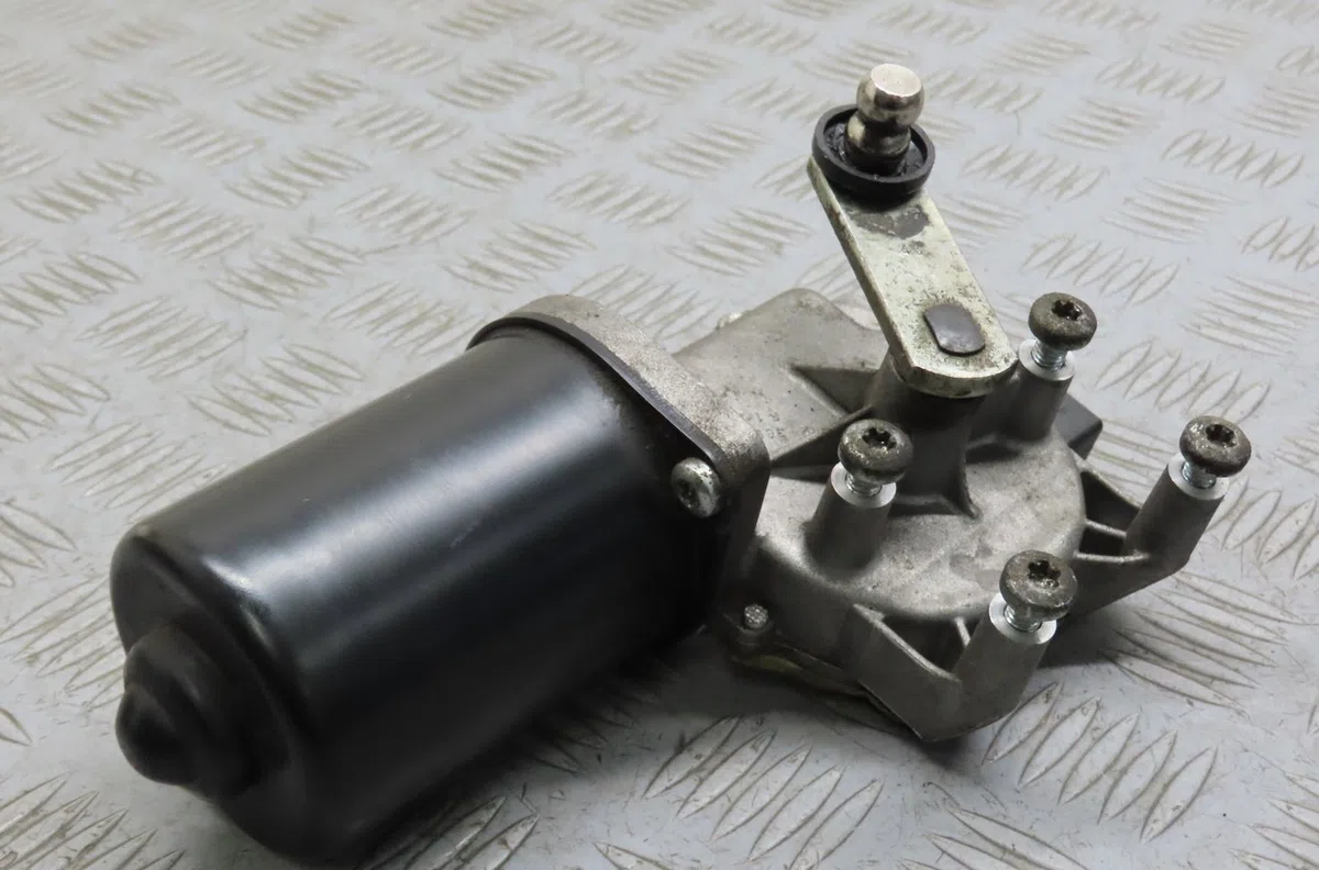 Moteur essuie-glace avant Volkswagen TRANSPORTER V Autobus-Autocar (7HB, 7HJ, 7EB, 7EJ) 2.5 tdi (2003-2009) occasion