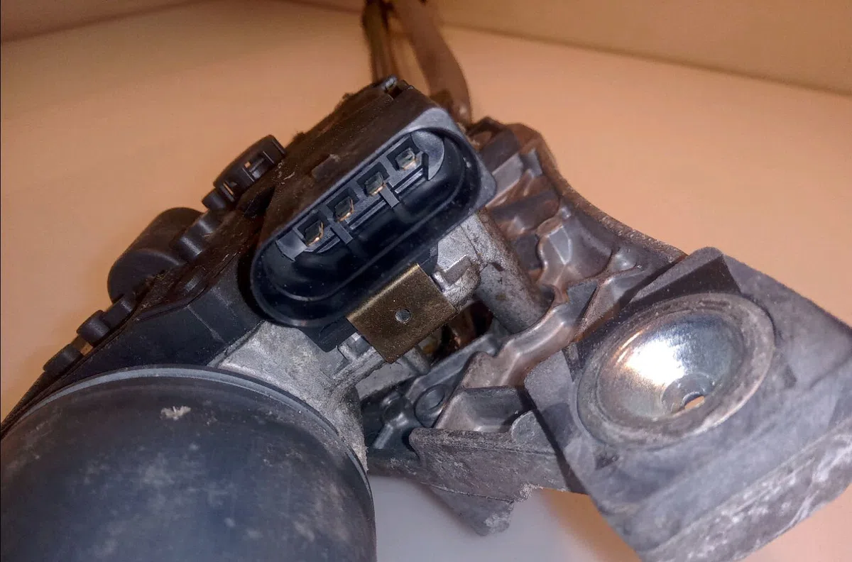 Moteur essuie-glace avant Volvo C30 (533) D2 (2010-2012) occasion