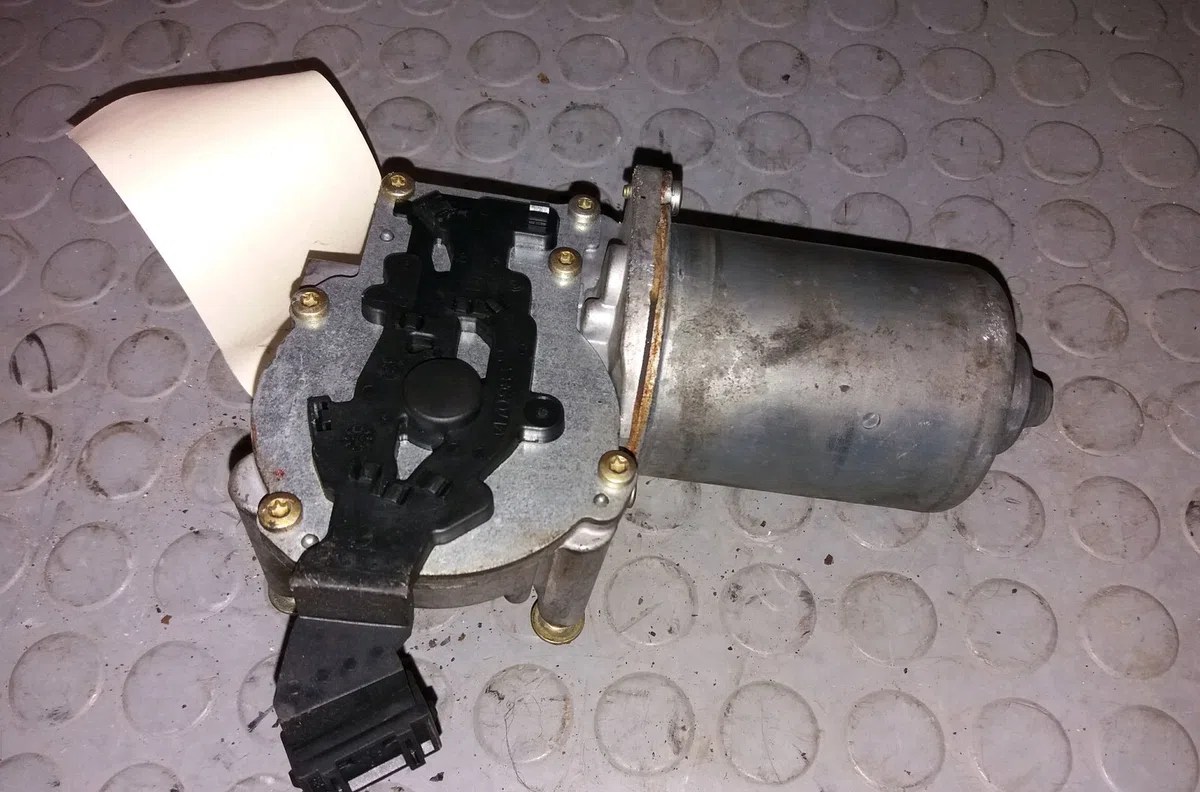 Moteur essuie-glace avant VOLVO S60 I 2012 occasion
