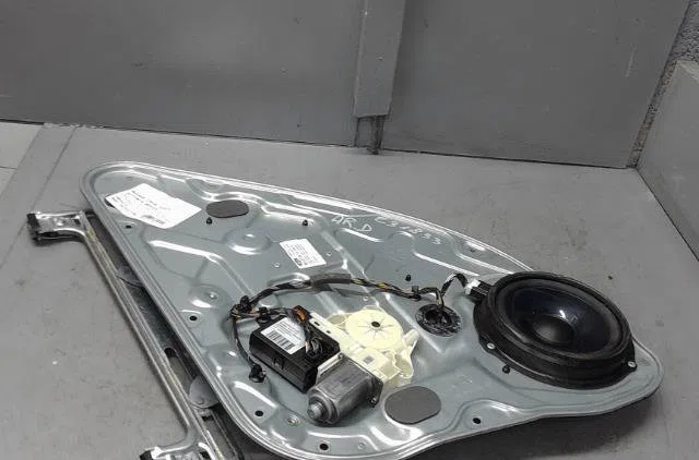 Moteur leve-vitre ard Ford FOCUS C-MAX (DM2) 1.6 tdci (2003-2007) occasion