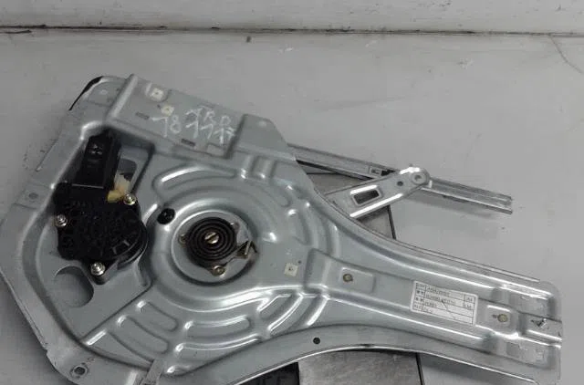Moteur leve-vitre ard Hyundai TUCSON (JM) 2.0 crdi traction intégrale (2004-2010) occasion