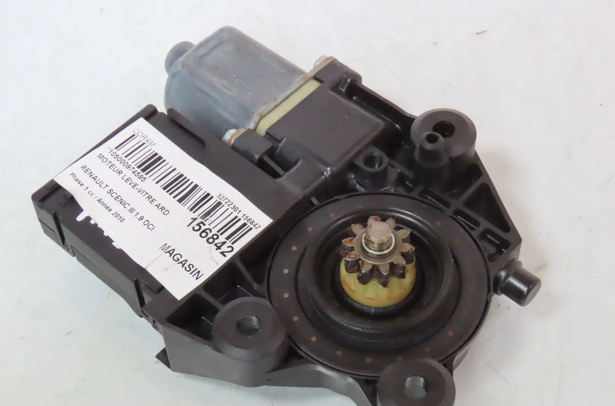 Moteur leve-vitre ard Renault SCÉNIC III (JZ0-1_) 1.9 dci (jz0j, jz1j, jz1k, jz1s) (2009) occasion