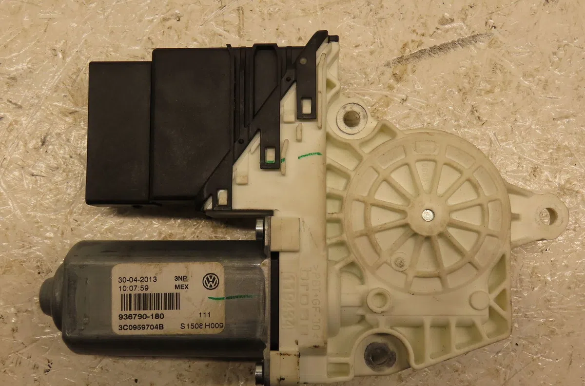 Moteur leve-vitre ard Volkswagen JETTA IV (162, 163, AV3, AV2) 1.4 tsi hybrid (2011) occasion