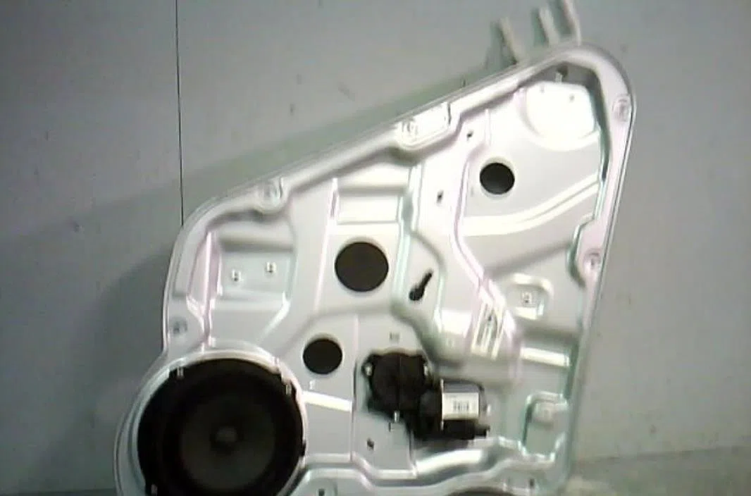 Moteur leve-vitre arg Kia CEE'D SW (ED) 1.6 crdi 115 (2007-2012) occasion