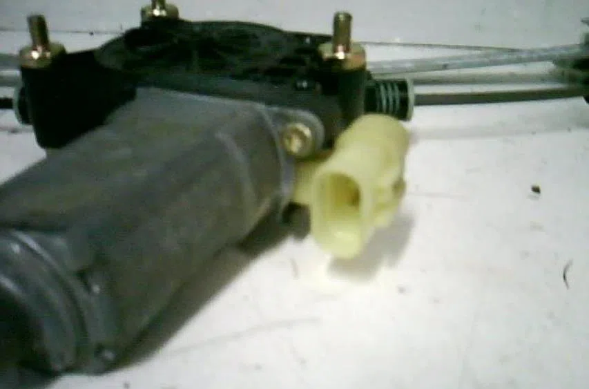 Moteur leve-vitre arg Kia RIO II (JB) 1.5 crdi (2005-2011) occasion