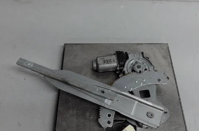 Moteur leve-vitre arg Nissan NOTE (E11, NE11) 1.5 dci (2010-2012) occasion