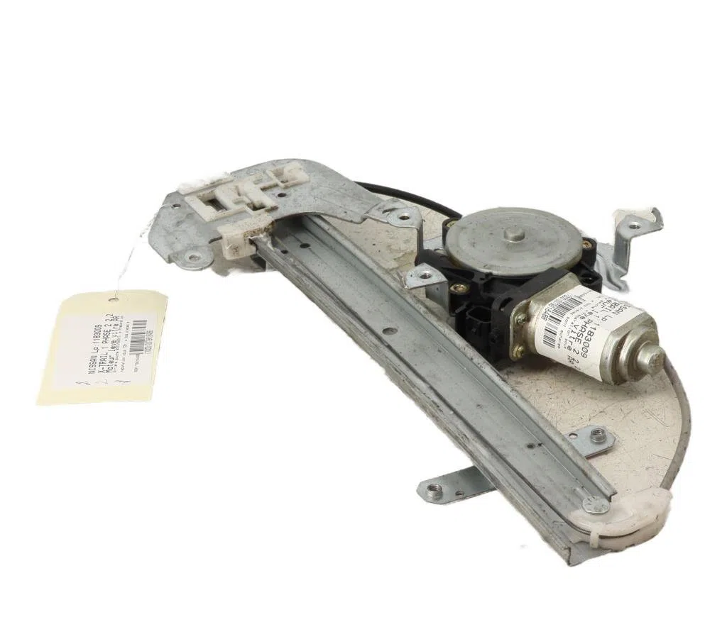 Moteur leve-vitre arg Nissan X-TRAIL I (T30) 2.2 dci 4x4 (2001-2008) 5 portes occasion