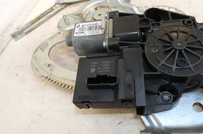 Moteur leve-vitre arg RENAULT GRAND SCENIC 3 PHASE 1 occasion