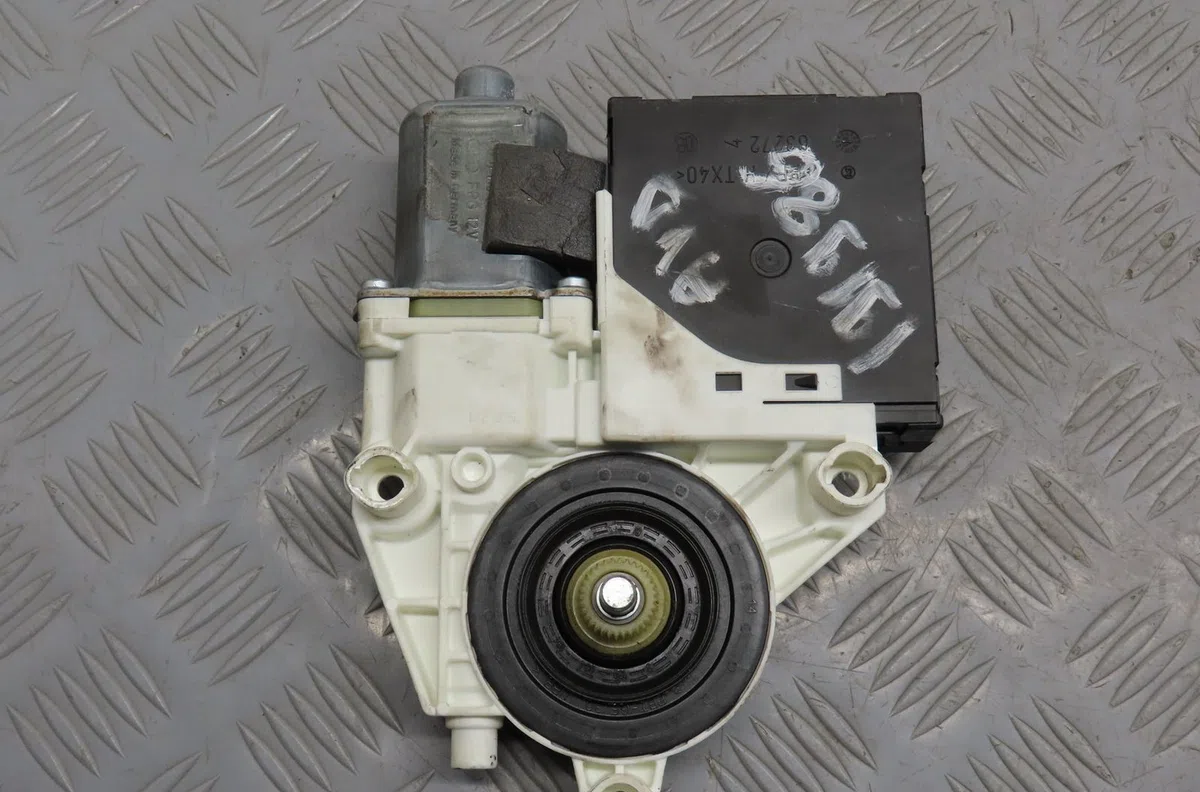 Moteur leve-vitre avd Audi A3 (8P1) 2.0 tdi (2003-2012) occasion