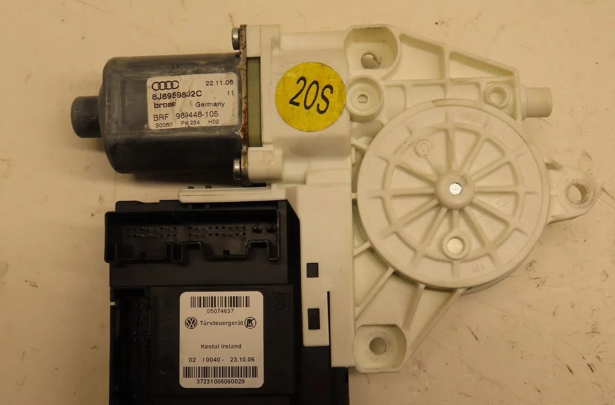 Moteur leve-vitre avd Audi TT (8J3) 2.0 tfsi (2006-2010) occasion