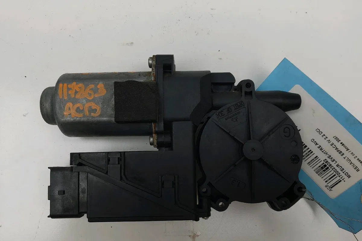 Moteur leve-vitre avd Renault ESPACE IV (JK0-1_) 2.0 dci (jk03, jk04, jk1c, jk1g, jk1j, jk1k) (2006) 5 portes occasion
